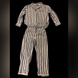 Striped Gap organic Cotton Two-Piece Pajama Set in Navy and white size XS